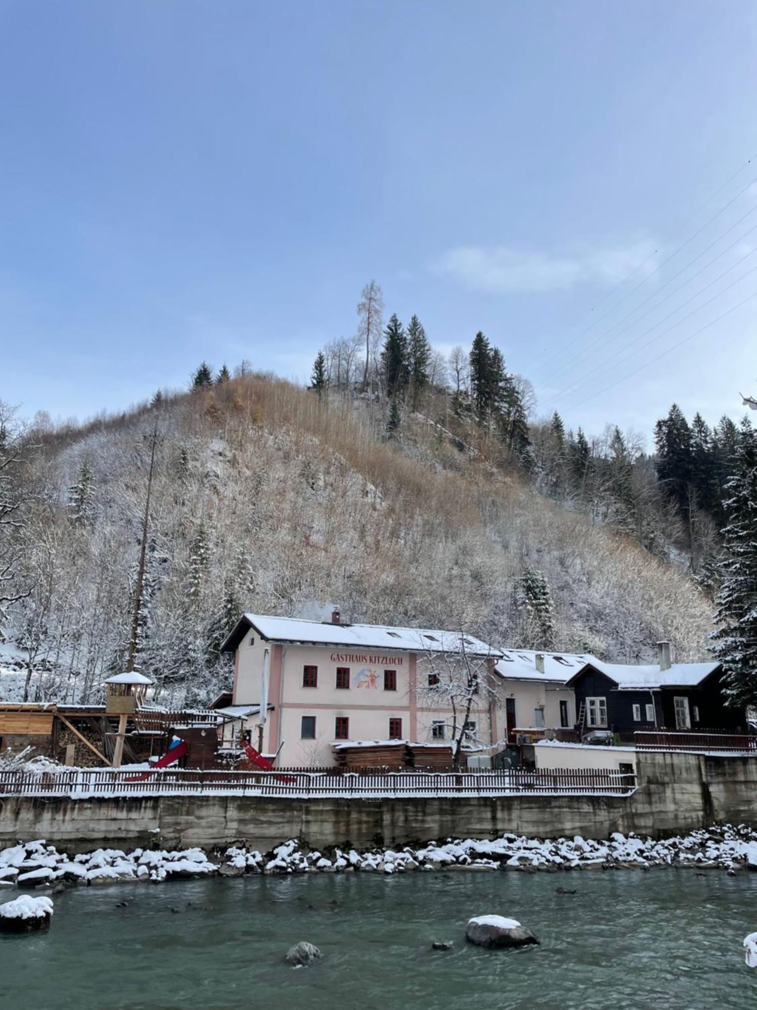 Gasthaus Kitzloch Taxenbach Exterior photo